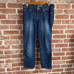 GUESS Los Angeles Cropped blue jeans zipper ankle detail size 26